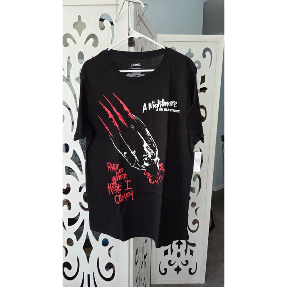 Nightmare on Elm Street Freddy Krueger Graphic Tee NWT Large Horror